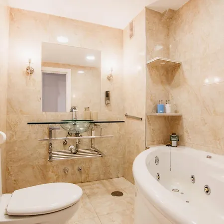Tuguest Maria Luisa Apartment - Free Parking Granada Buitenkant foto