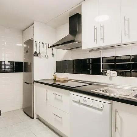 Tuguest Maria Luisa Apartment - Free Parking Granada Buitenkant foto