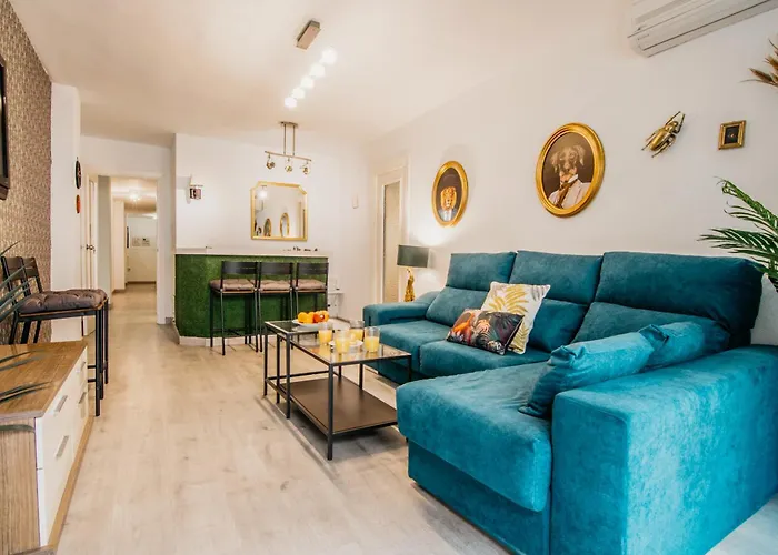 Tuguest Maria Luisa Apartment - Free Parking
