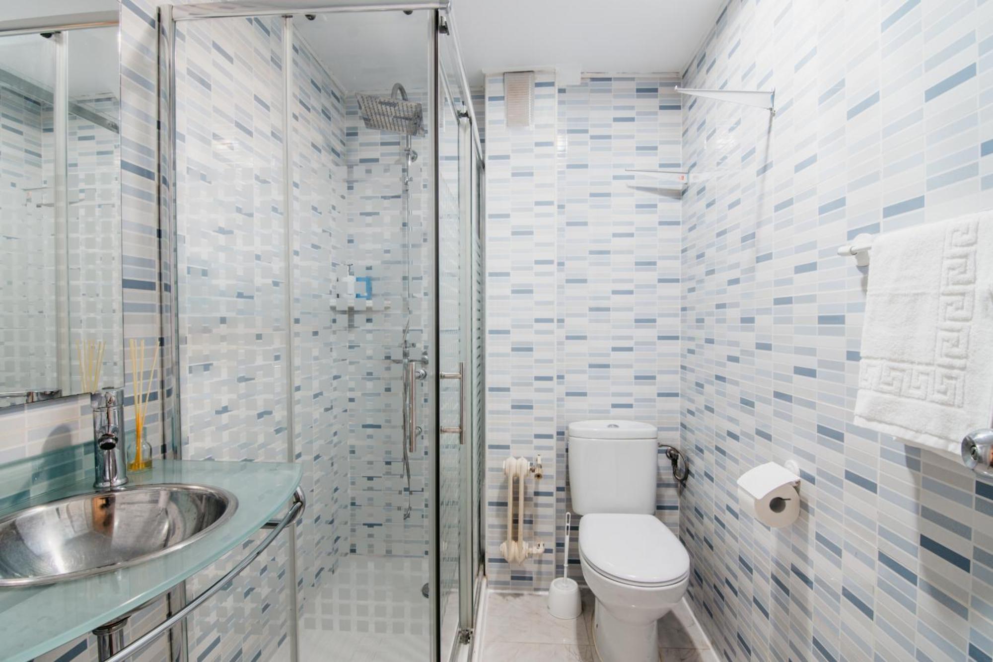 Apartment Tuguest Maria Luisa - Free Parking Granada